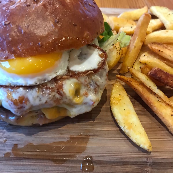 Photo taken at Burger No301 by Onur İ. on 5/8/2018