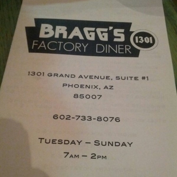 Foto tirada no(a) Bragg&#39;s Factory Diner por Donald M. em 3/2/2013