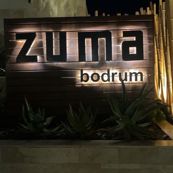 Foto tirada no(a) Zuma Bodrum por Aziz em 9/26/2023