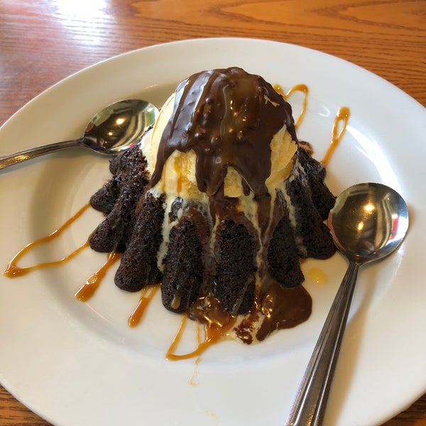 Photo taken at Chili&#39;s Grill &amp; Bar by Francis G. on 4/21/2018