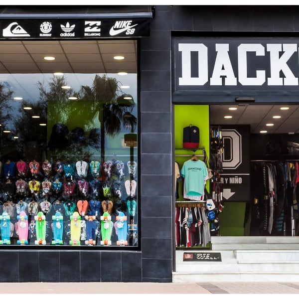 en DACKS "SURF & SKATE COMPANY" - Tienda de ropa