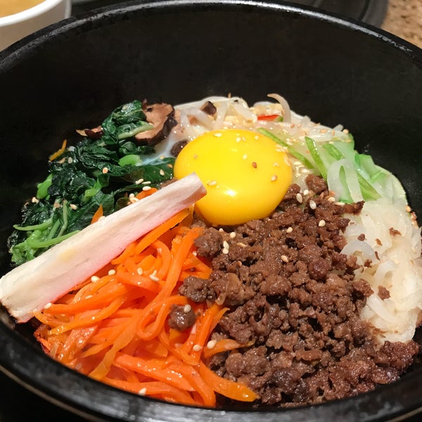 Das Foto wurde bei Da On Fine Korean Cuisine von Koji H. am 10/15/2017 aufgenommen