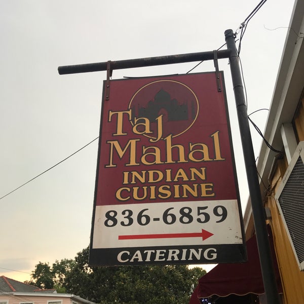 Foto tirada no(a) Taj Mahal Indian Cuisine por Ali Anvari em 6/5/2018
