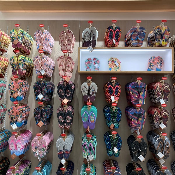 Sm megamall havaianas store on sale