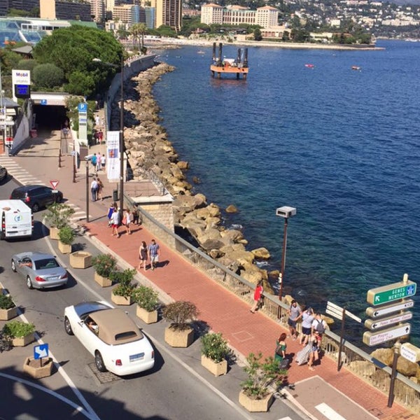 8/24/2016 tarihinde Hessaziyaretçi tarafından JW Grill Cannes'de çekilen fotoğraf