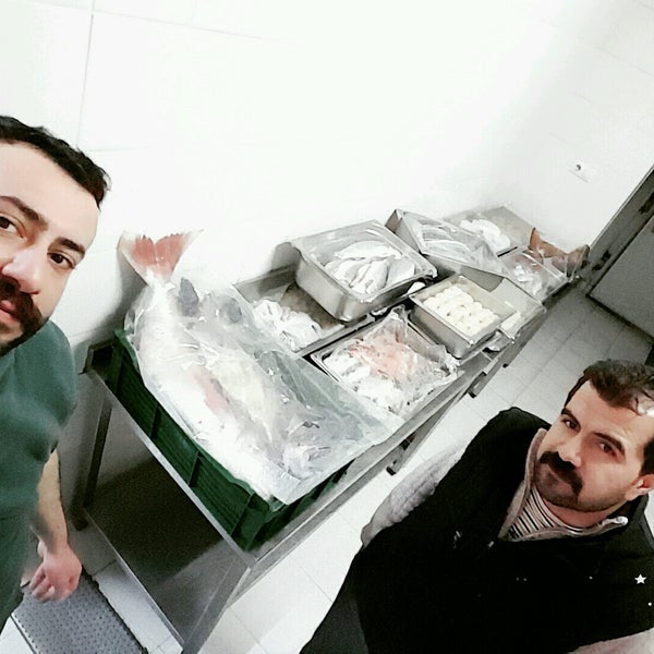 Foto tirada no(a) Birinci Kordon Balık Restaurant por By Bıyık em 2/9/2017