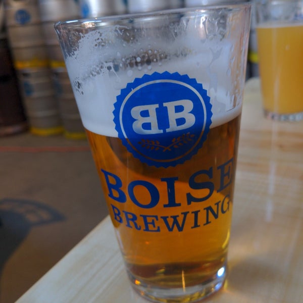 Foto scattata a Boise Brewing da Robert W. il 7/3/2021