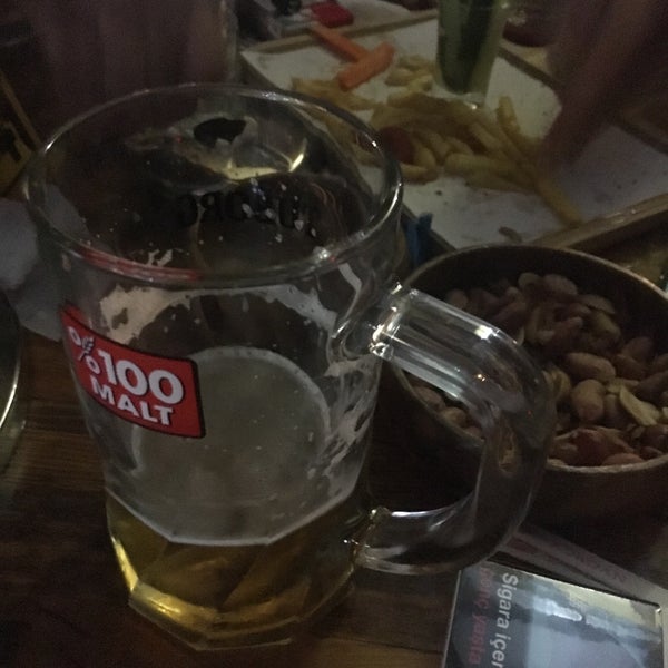 Снимок сделан в The Bottles İt&#39;s Beer Time пользователем Emrah Ç. 2/16/2019