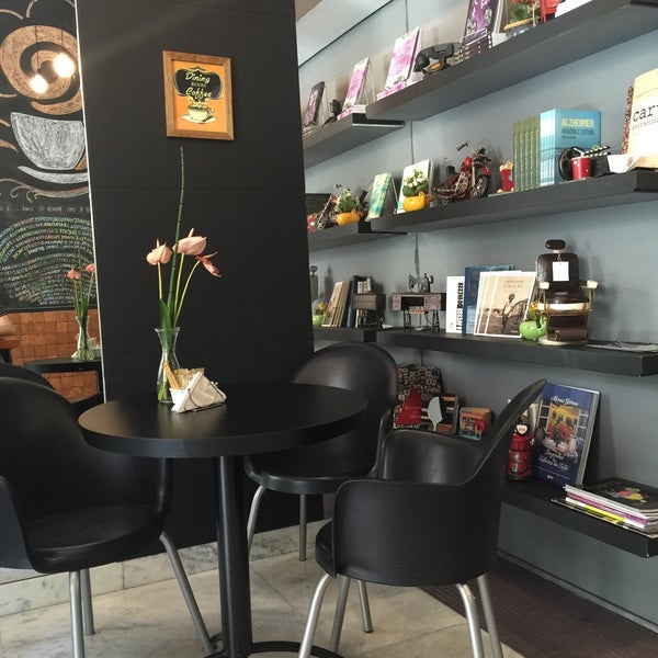 11/14/2015 tarihinde Júlia P.ziyaretçi tarafından Sol Café'de çekilen fotoğraf