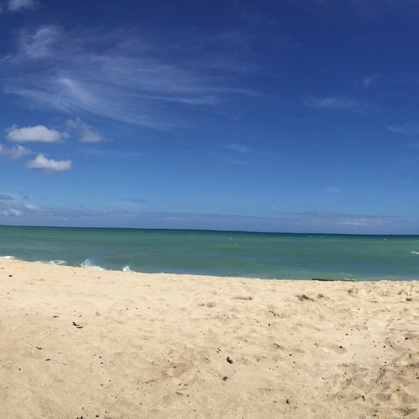 Oneula Beach Park ("Hau Bush") Beach in Ewa Beach