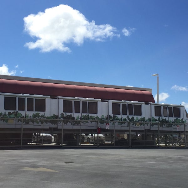 Pearlridge Center Monorail 6 tips