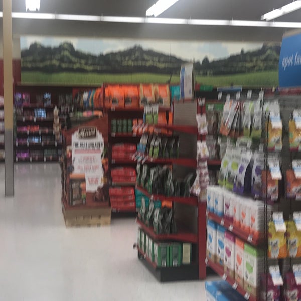 Petco Pet Supplies Store in Melbourne