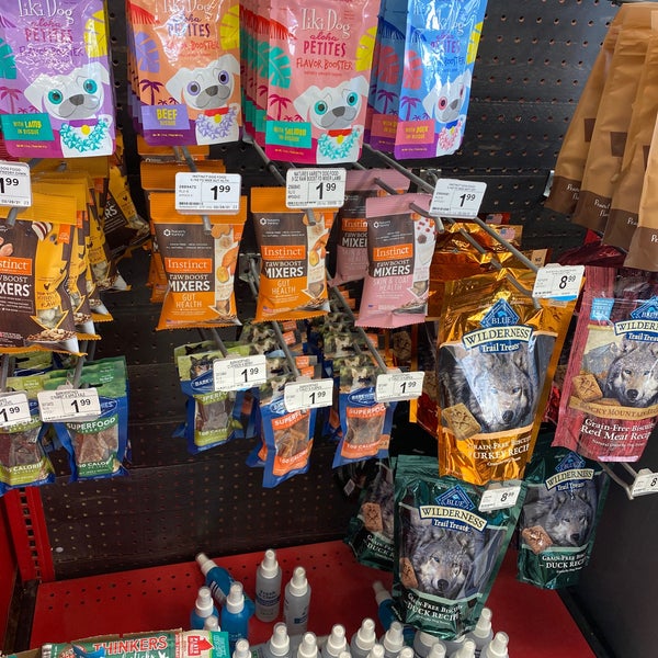 Petco Pet Supplies Store in Melbourne