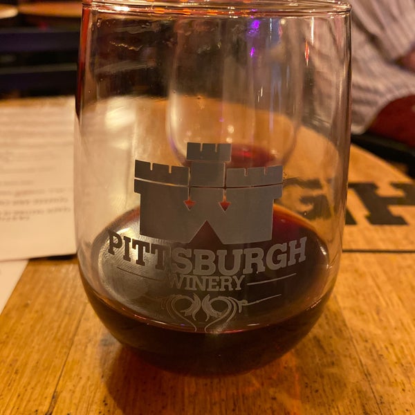Foto scattata a Pittsburgh Winery da Ryan D. il 7/16/2021