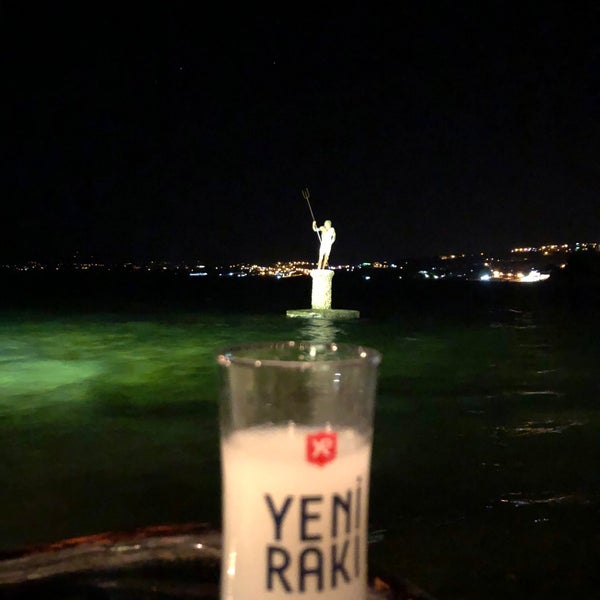 Foto tomada en Ayışığı Beach Bar  por Ahmet K. el 8/19/2020
