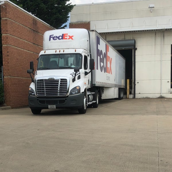 FedEx Ship Center Rockville, MD'da fotoğraflar