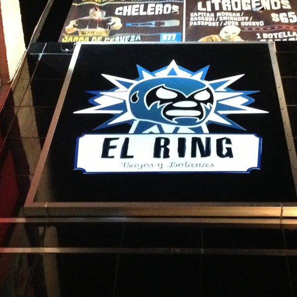 Foto tirada no(a) El Ring Bar por @Zak_117 em 3/30/2013