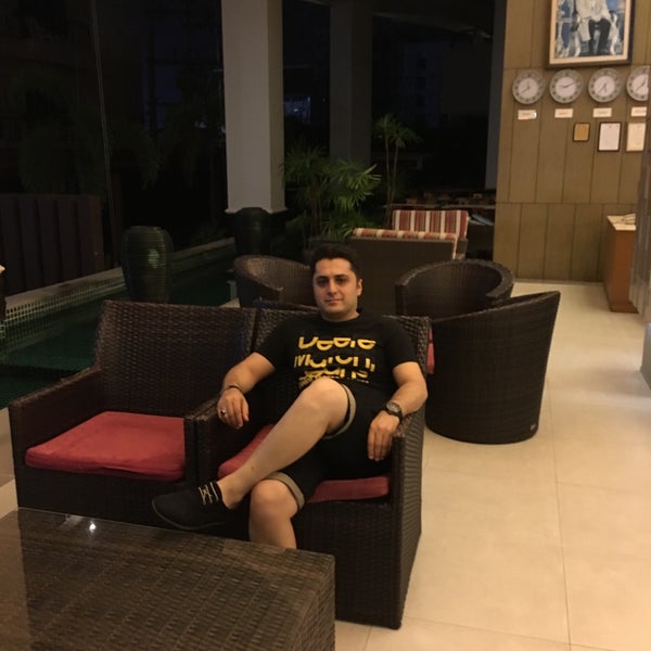 Das Foto wurde bei Andakira Hotel Phuket von behzad s. am 7/2/2016 aufgenommen