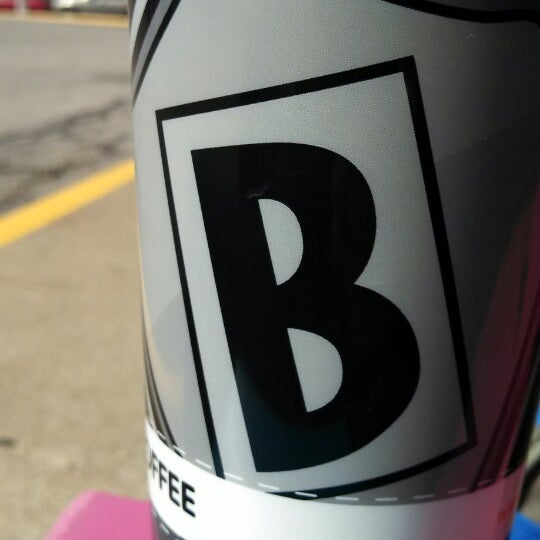 Foto diambil di BIGGBY COFFEE oleh Sean J. pada 5/26/2013