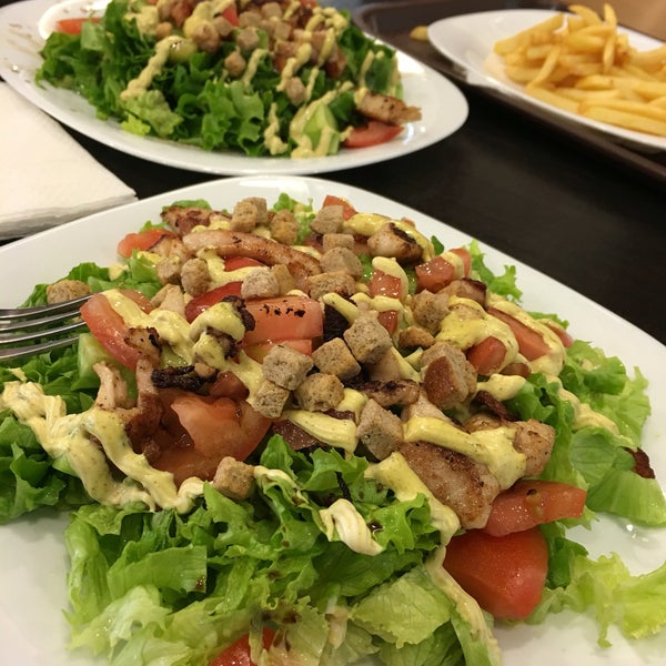 Амати пицца. Амати пицца. Пицца на районе. Кофейня на кирова amati. Кальцоне де маре.