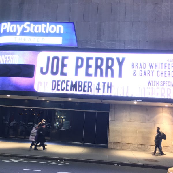 Photo taken at PlayStation Theater by とんぼ ー. on 11/17/2018