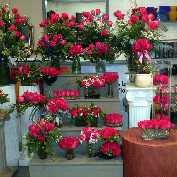 Petals & Stems Florist Dallas, TX