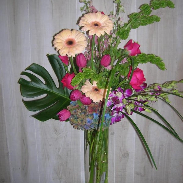 Petals & Stems Florist Dallas, TX