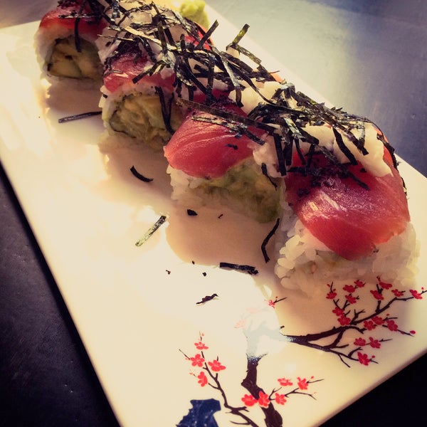 Happy Friday! #junshokudo #tuna #yamakake #roll   #delicious #specialroll #japanese #join #downtownbrooklyn #foodforfoodies #eeeeeats #hungry #for #more