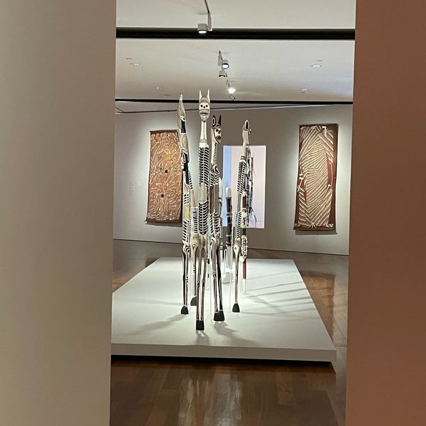 Foto diambil di Gallery of Modern Art (GOMA) oleh Yair F. pada 12/16/2022