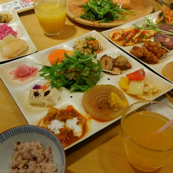 Fotos Em 自然食バイキング 菜蒔季 なんばパークス店 Restaurante Em おおさかし Fotos Em 自然食バイキング 菜蒔季 なんばパークス店 Restaurante Em おおさかし