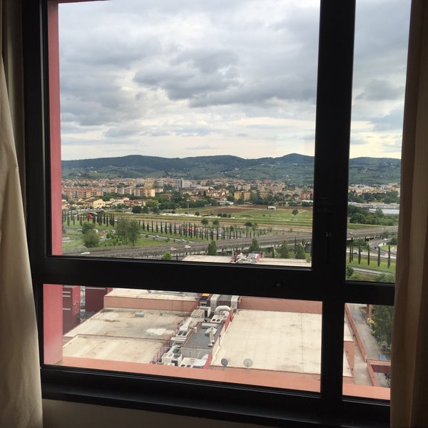 Foto diambil di Hilton Florence Metropole oleh Nicola N. pada 5/2/2016