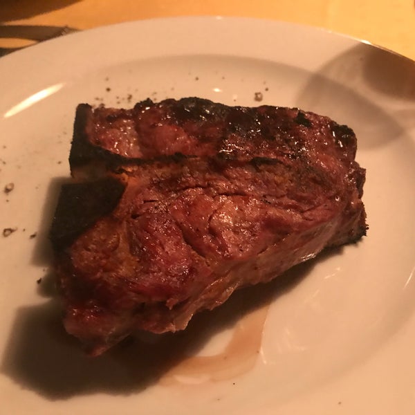 Foto diambil di AMbar Steak House oleh Nicola N. pada 3/22/2018