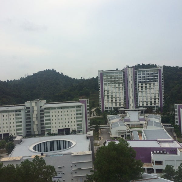 Kolej Rafflesia 4 - UiTM Puncak Alam