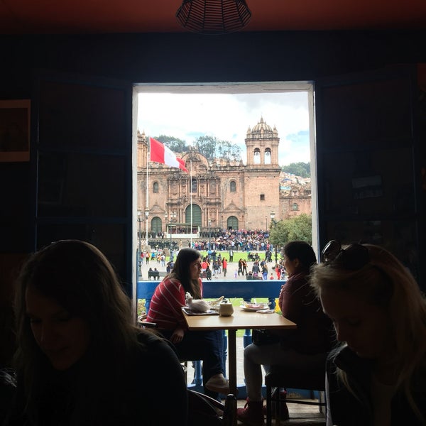 รูปภาพถ่ายที่ Cappuccino Cusco Cafe โดย Melissa W. เมื่อ 9/4/2016