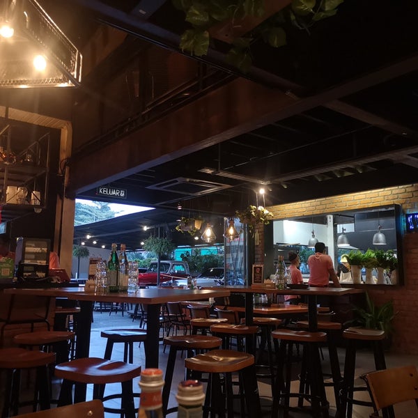 Eat Drink Kl Makhan By Kitchen Mafia Petaling Jaya