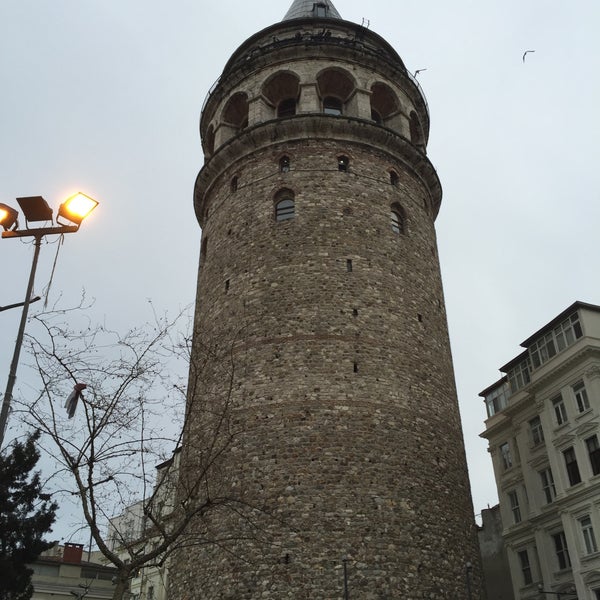 Foto tomada en Torre de Gálata  por Ugur K. el 1/16/2016