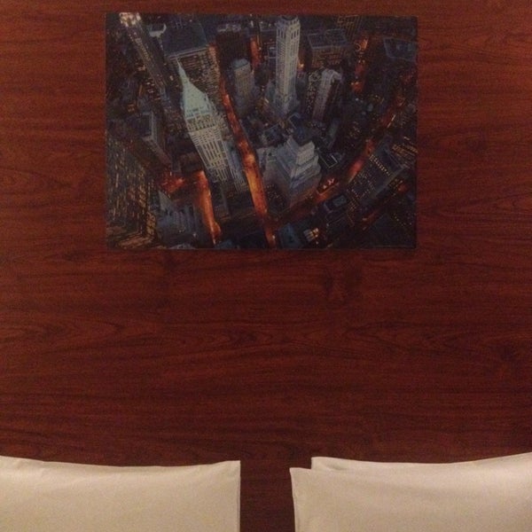 Das Foto wurde bei Lex Hotel NYC von Wenjie Z. am 10/31/2014 aufgenommen