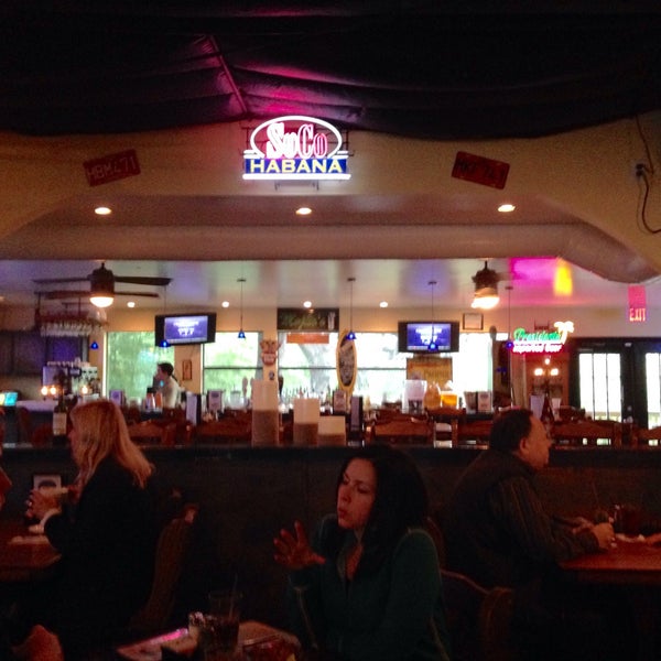 2/28/2015にWhitney R.がHabana Restaurant &amp; Barで撮った写真