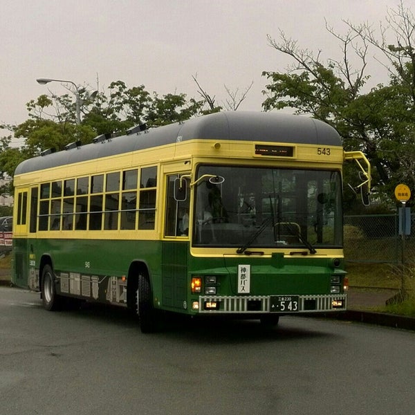 Photos At 五十鈴川駅前バス停 1 Tip From 156 Visitors