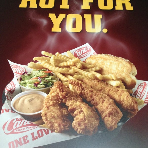 Photo taken at Raising Cane&#39;s Chicken Fingers by Kelly S. on 10/28/2013
