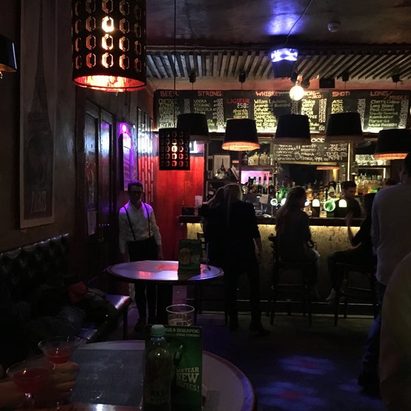 Foto tirada no(a) Quarenghi Bar por Stepan D. em 12/17/2015