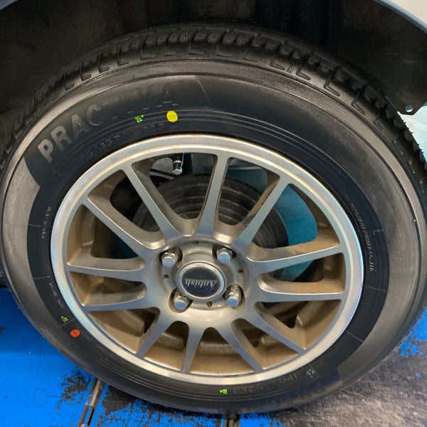 Photos At イエローハット 用賀店 Automotive Shop In 世田谷区