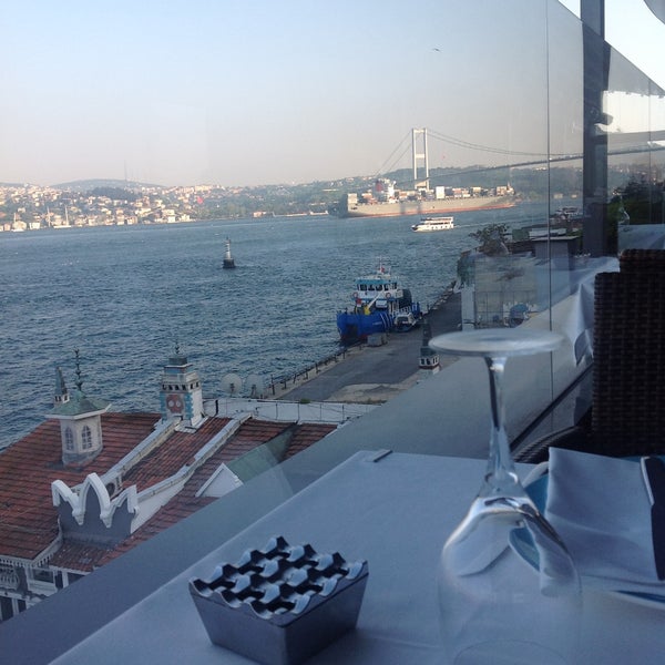 Photo taken at Mavi Balık Restaurant by AYNUH on 5/2/2013