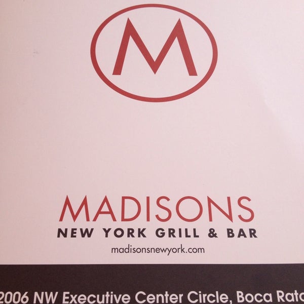 Foto scattata a Madison&#39;s New York City Grill &amp; Bar da Rene&#39; A. il 5/27/2014