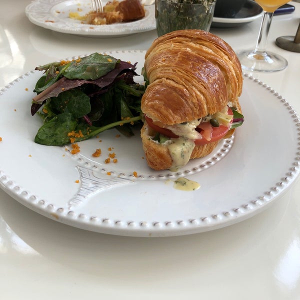 5/23/2018 tarihinde Serra C.ziyaretçi tarafından Café Poêtes'de çekilen fotoğraf