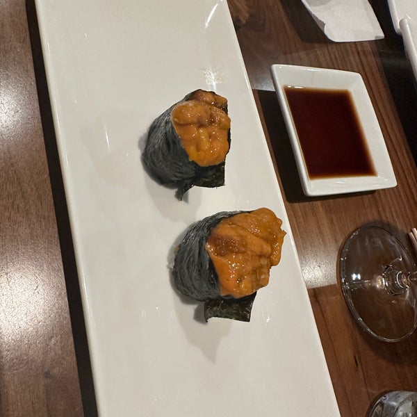 Foto tirada no(a) Sushi of Gari 46 por Kevin Y. em 11/12/2022