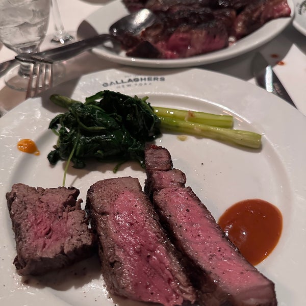 Photo taken at Gallaghers Steakhouse by Kevin Y. on 9/10/2023