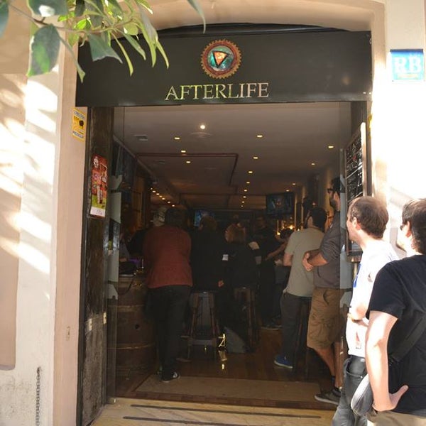 รูปภาพถ่ายที่ Afterlife eSports Gamer Bar โดย Afterlife eSports Gamer Bar เมื่อ 11/5/2015