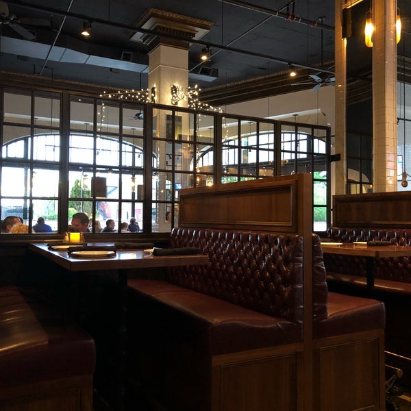 5/11/2018 tarihinde Deepak S.ziyaretçi tarafından Modern Restaurant and Lounge'de çekilen fotoğraf