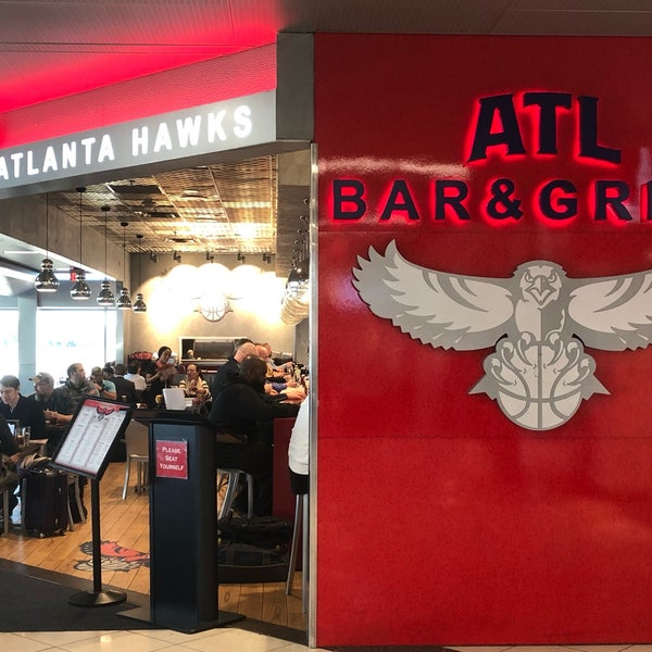 3/5/2019 tarihinde Deepak S.ziyaretçi tarafından Atlanta Hawks Bar &amp; Grill'de çekilen fotoğraf